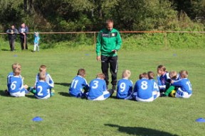 AIYOUXI.COM-美国队在国际乒联混合团体世界杯中的出色表现与战术布局，美国队乒乓球选手