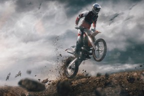 爱游戏中国官方登录入口网站-普劳德感慨：热爱让我坚持至今