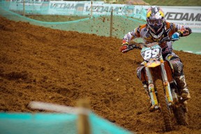 爱游戏综合娱乐-快攻中如何维持节奏连续性提升得分效率，快攻怎么练