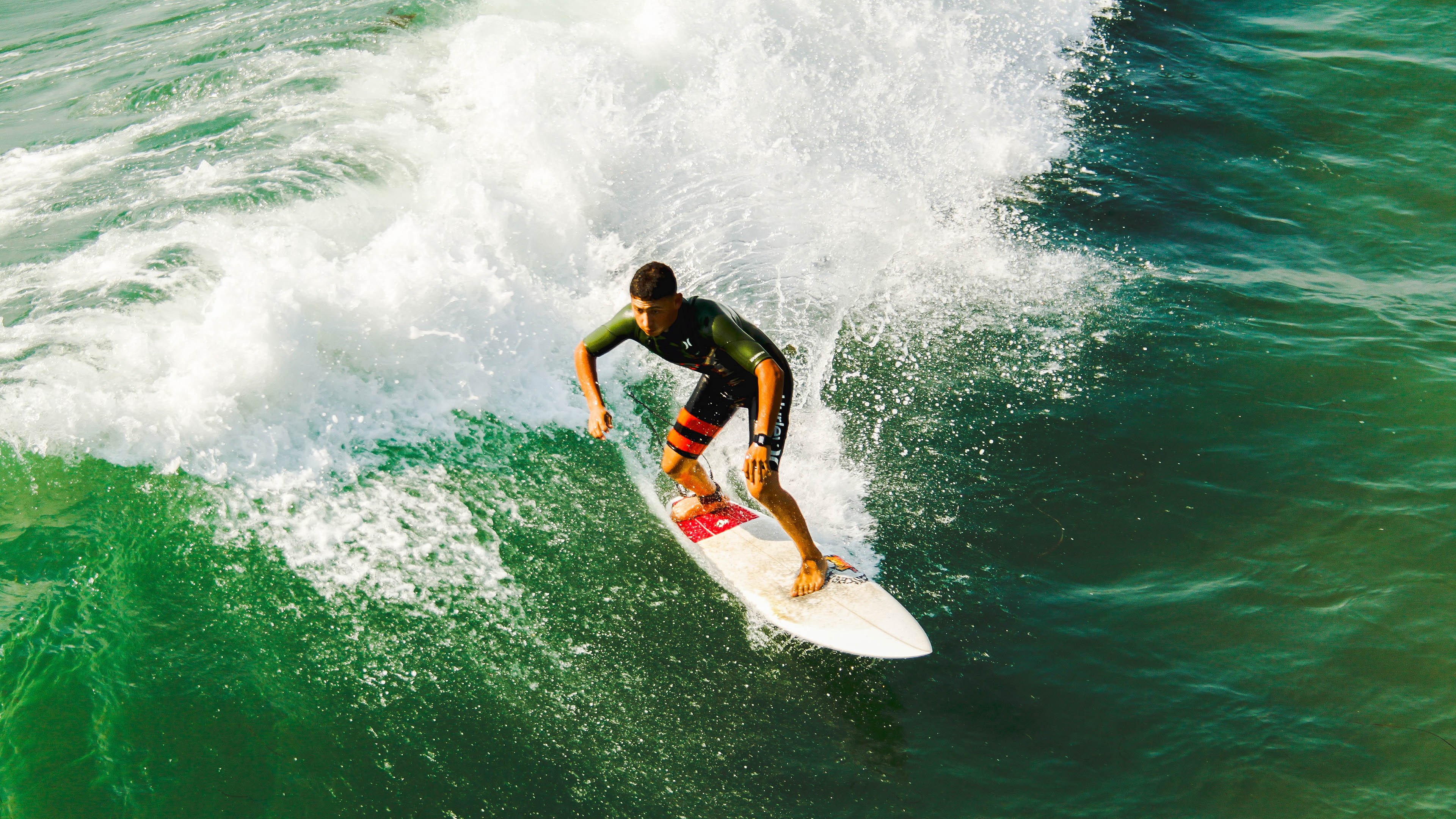中卫站位层级是否影响门将组织线路选择,中卫组合